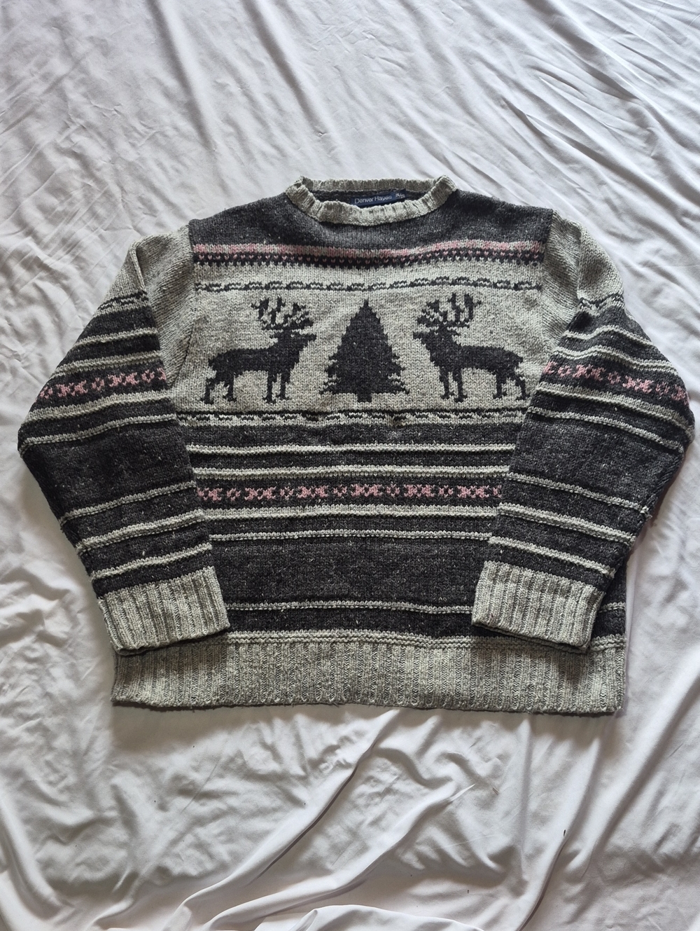 Ladie's Reindeer Fair Isle Crewneck Sweater With Reindeer Motif Size 2XL